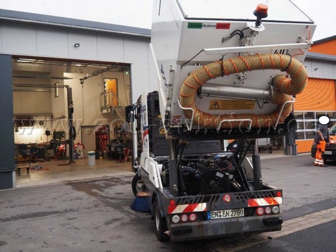 Ansicht hinten links (2)