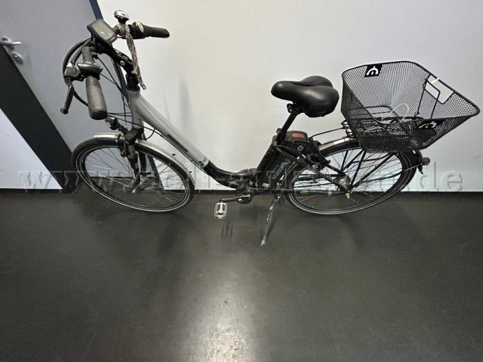 Seitansicht E-Bike