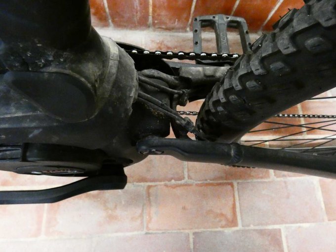 CUBE Stereo E-Bike_ Fahrradkette hinterm Motor