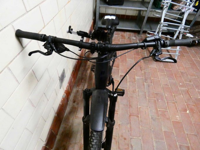 CUBE Stereo E-Bike_ Lenker Nahansicht