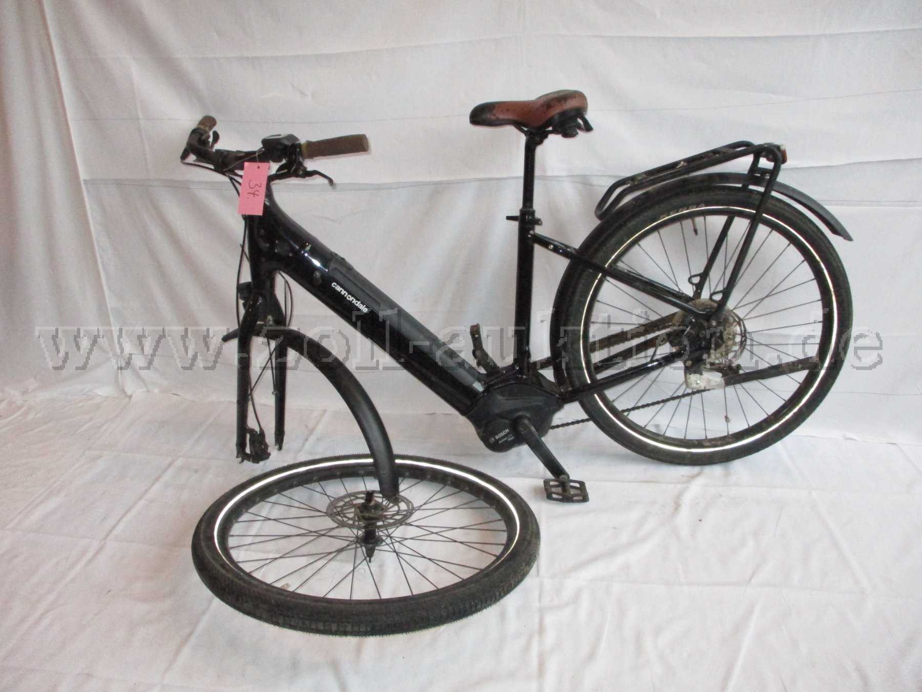 Vollansicht E-Bike Cannondale Adventure