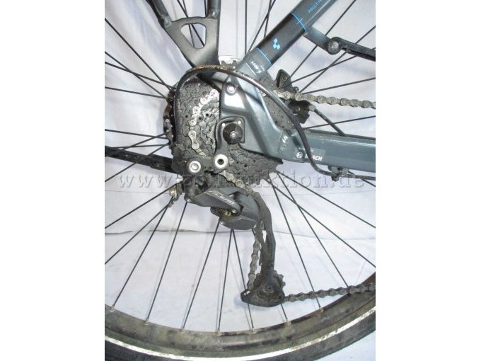 Teilansicht Hinterrad mit Shimano Alivio Schaltwerk