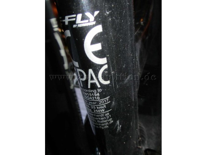 Ansicht Typenschild mit CE-Kennung