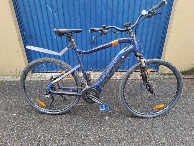 Seitenansicht des Auktionsgegenstandes