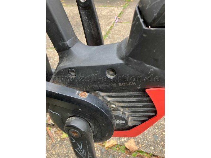 Schrauben zum Teil rostig