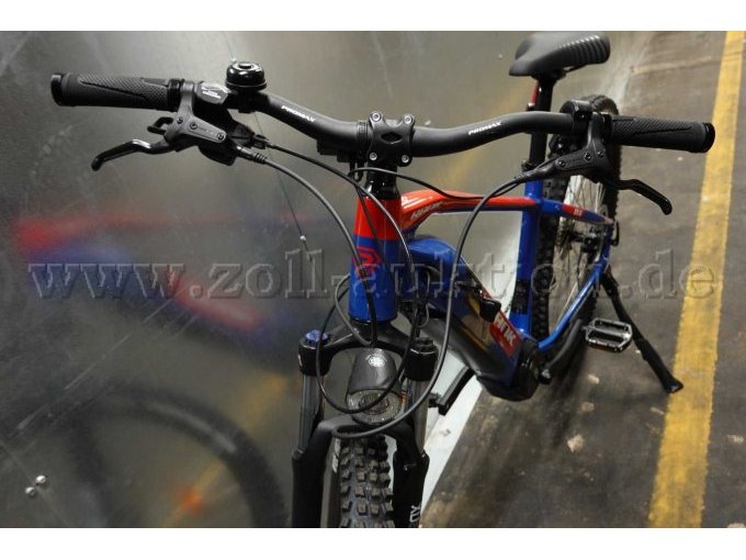 RANK Leopard XC
Ansicht von vorn 
Lenker, Bremse, Licht