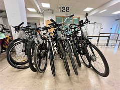 Übersicht Konvolut (links nach rechts): Bocas, Triban, Cube, Galano, Compel, Stevens, Orbea, Bergamont, Velo De Ville.