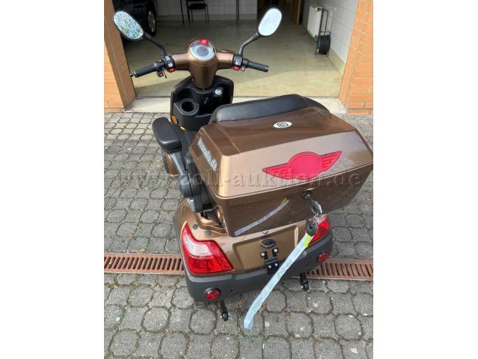 Hinten