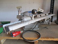 Elu Hobelmesser/ Werkzeugschärfmaschine
Ansicht von vorn
