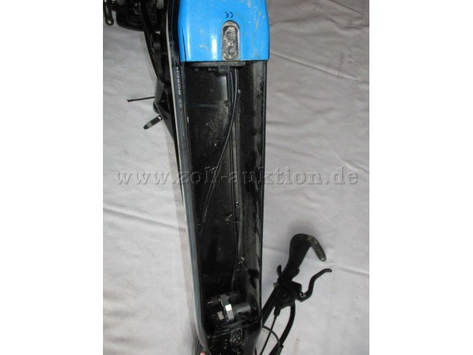 Ansicht Akku-Schacht und CE-Kennung