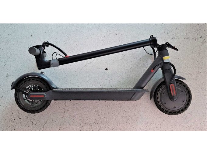 1 E-Scooter; AOVO Electro-Scooter; Model: M1Pro; 8,5“ Reifen – foto 12 – kavel bij Zoll-Auktion, Frankfurt am Main