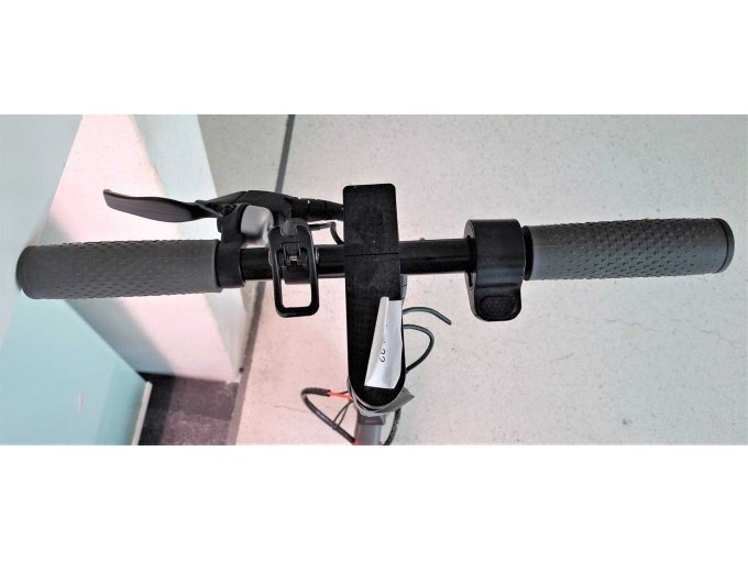 1 E-Scooter; AOVO Electro-Scooter; Model: M1Pro; 8,5“ Reifen – foto 17 – kavel bij Zoll-Auktion, Frankfurt am Main