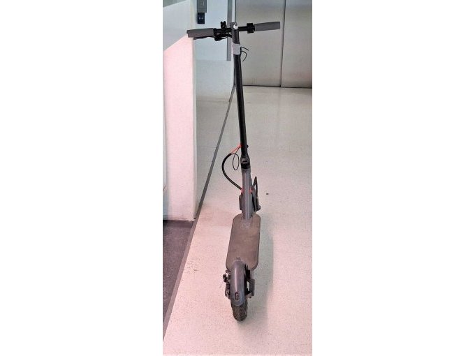 1 E-Scooter; AOVO Electro-Scooter; Model: M1Pro; 8,5“ Reifen – foto 15 – kavel bij Zoll-Auktion, Frankfurt am Main