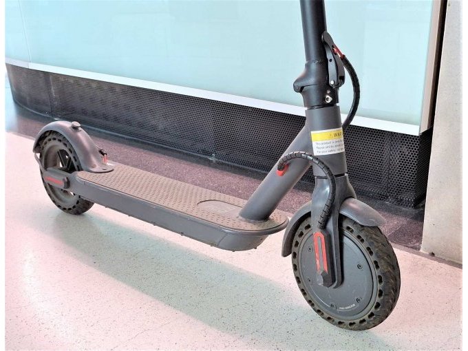 1 E-Scooter; AOVO Electro-Scooter; Model: M1Pro; 8,5“ Reifen – foto 7 – kavel bij Zoll-Auktion, Frankfurt am Main