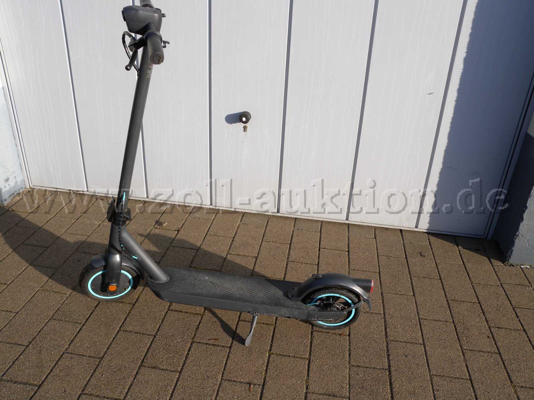 Gesamtansicht von links