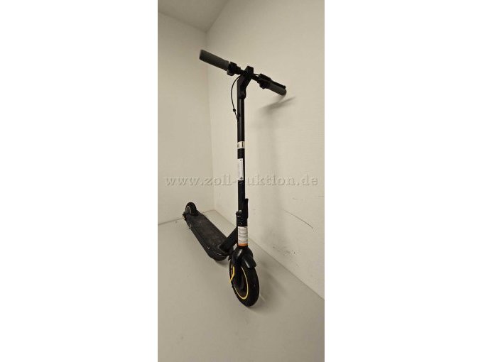 Vollansicht E-Scooter Vollansicht E-Scooter