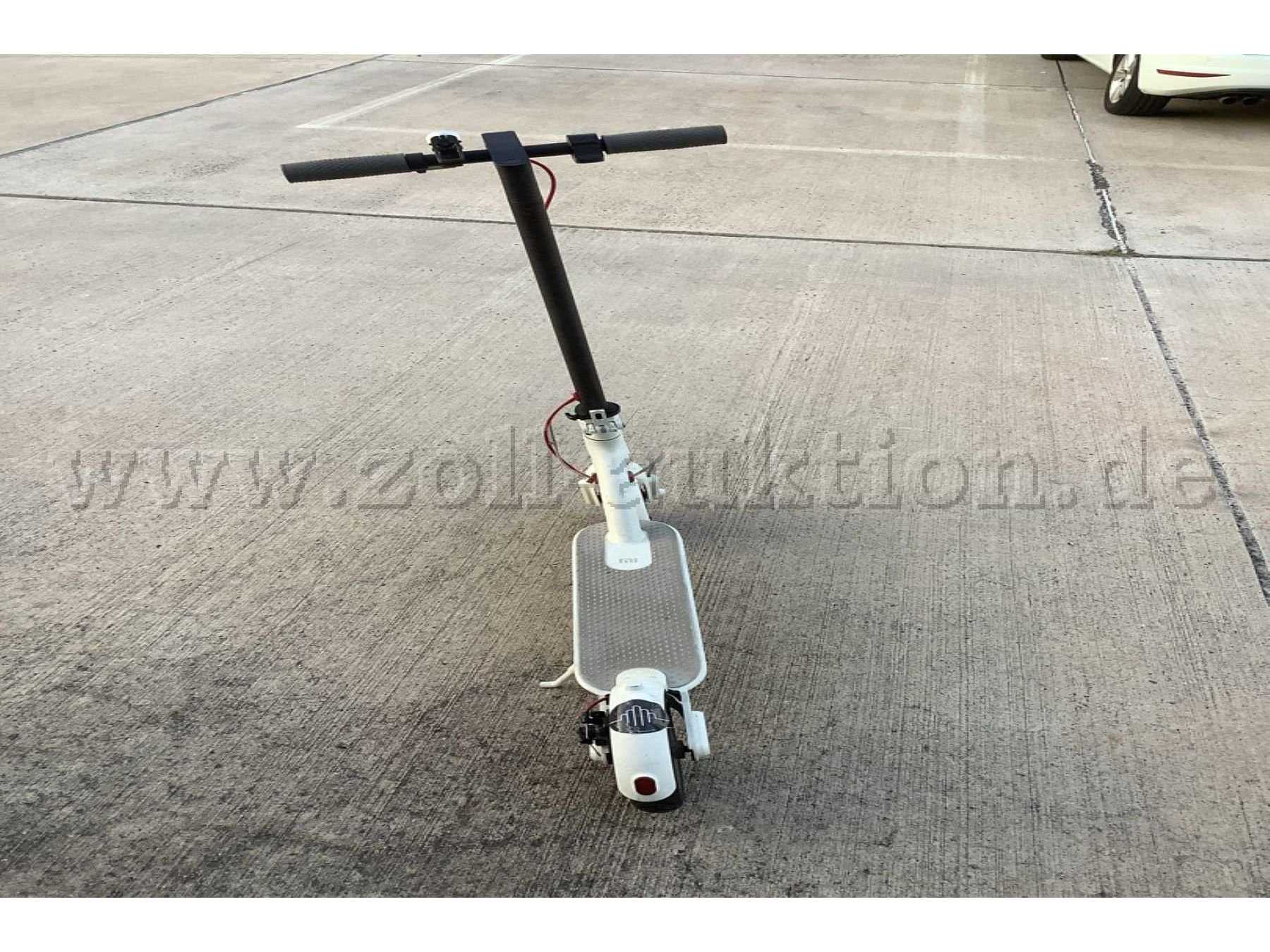 E-Scooter Ansicht hinten