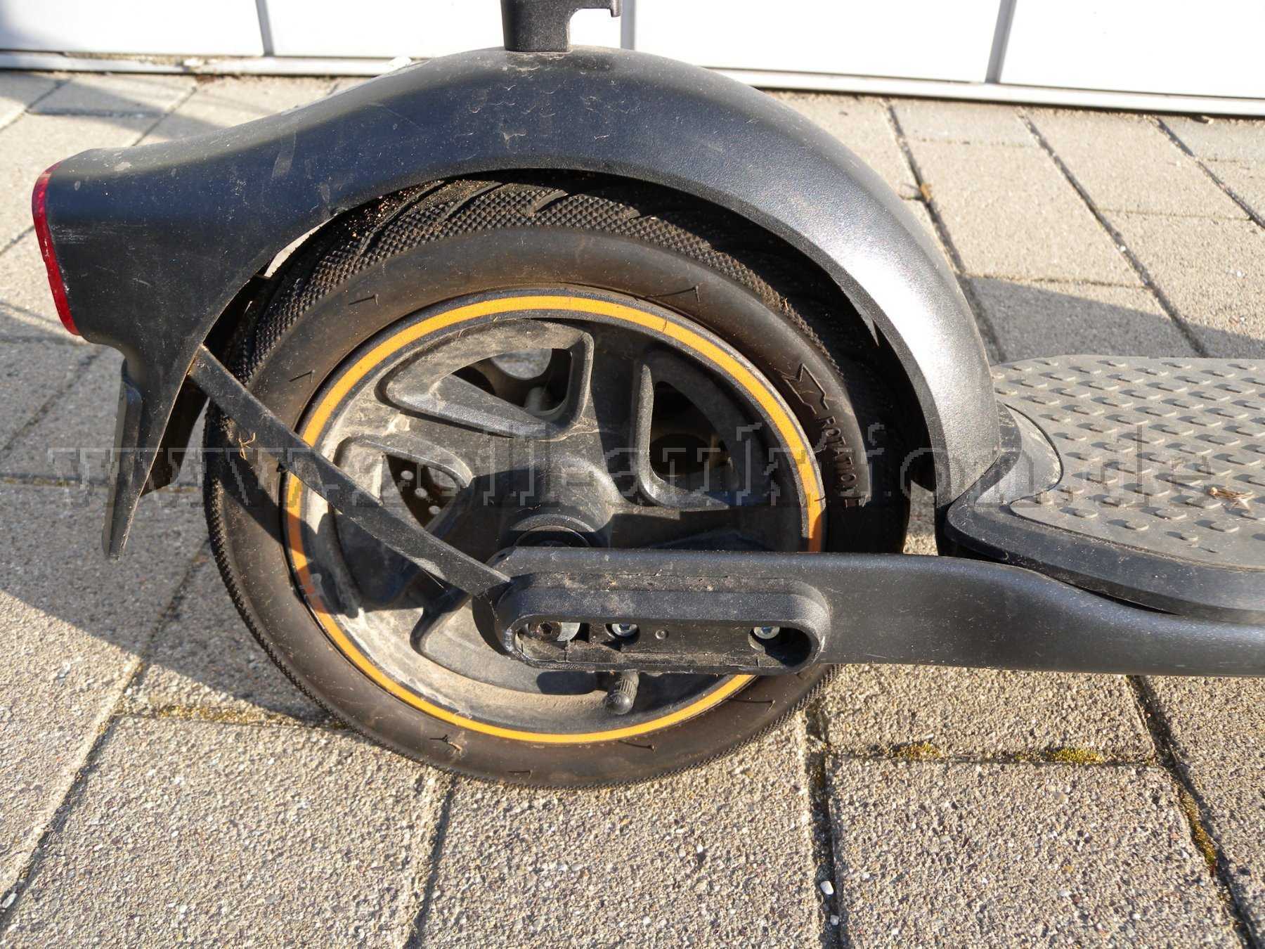 Ansicht Hinterrad mit fehlenden Reflektoren