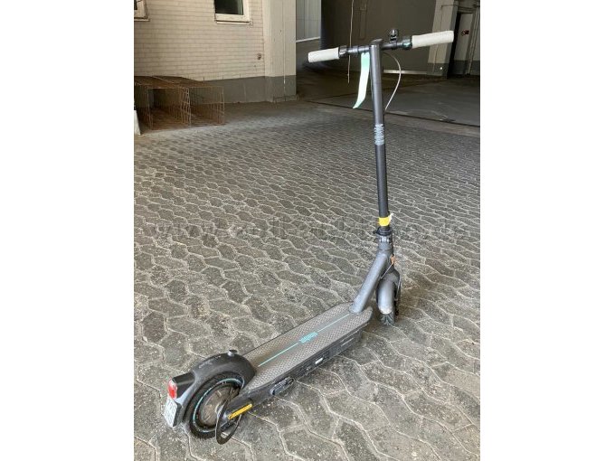 Scooter von der Seite