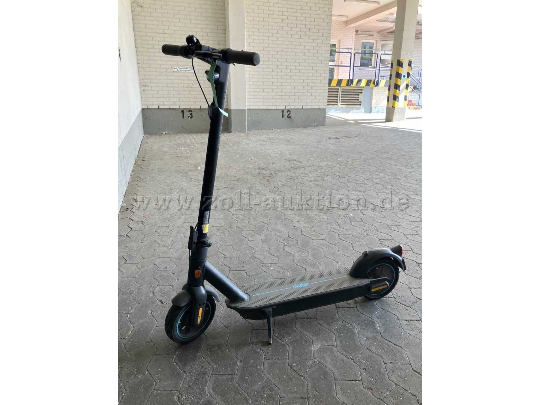Scooter von vorne