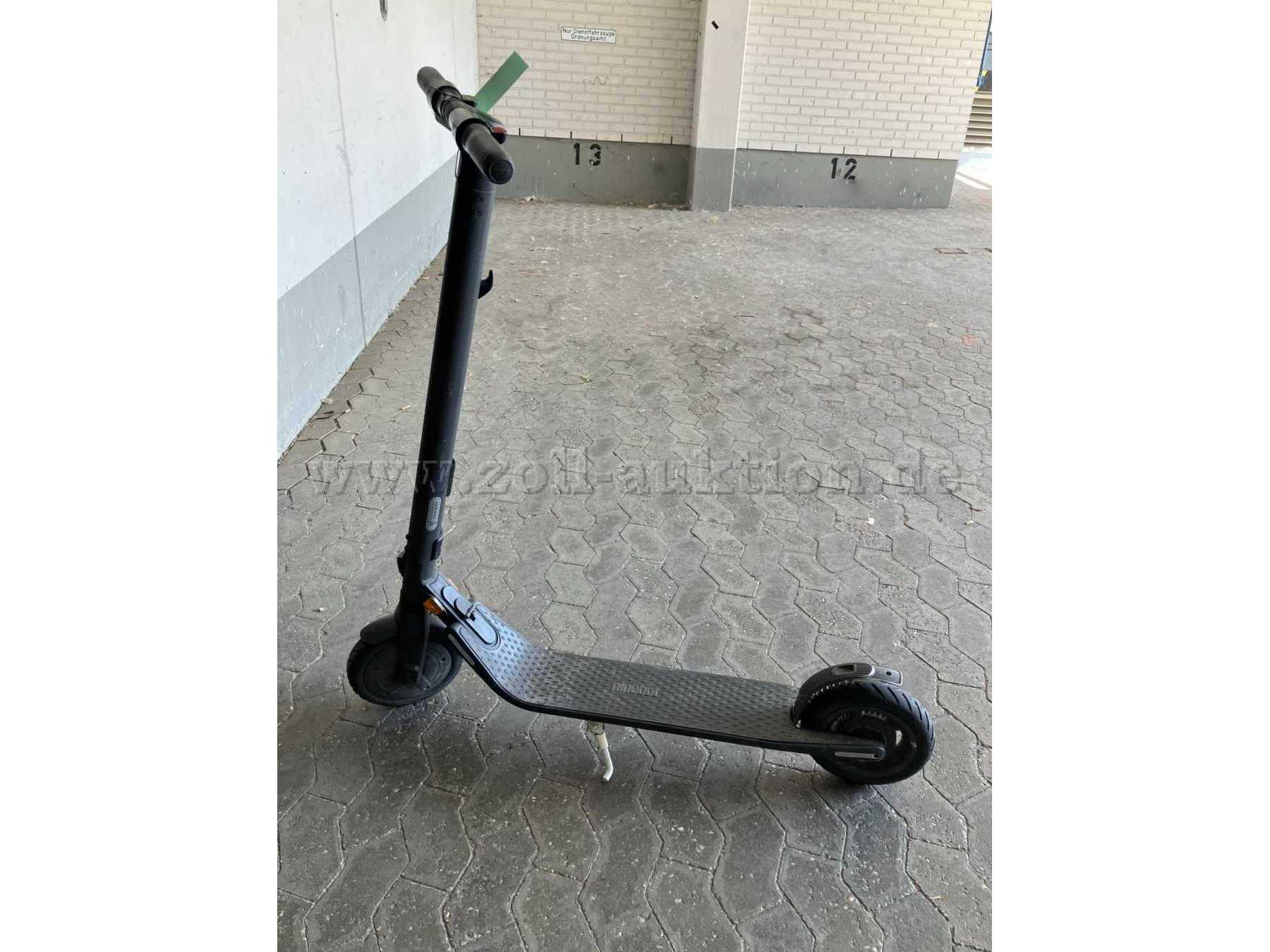Scooter von der Seite