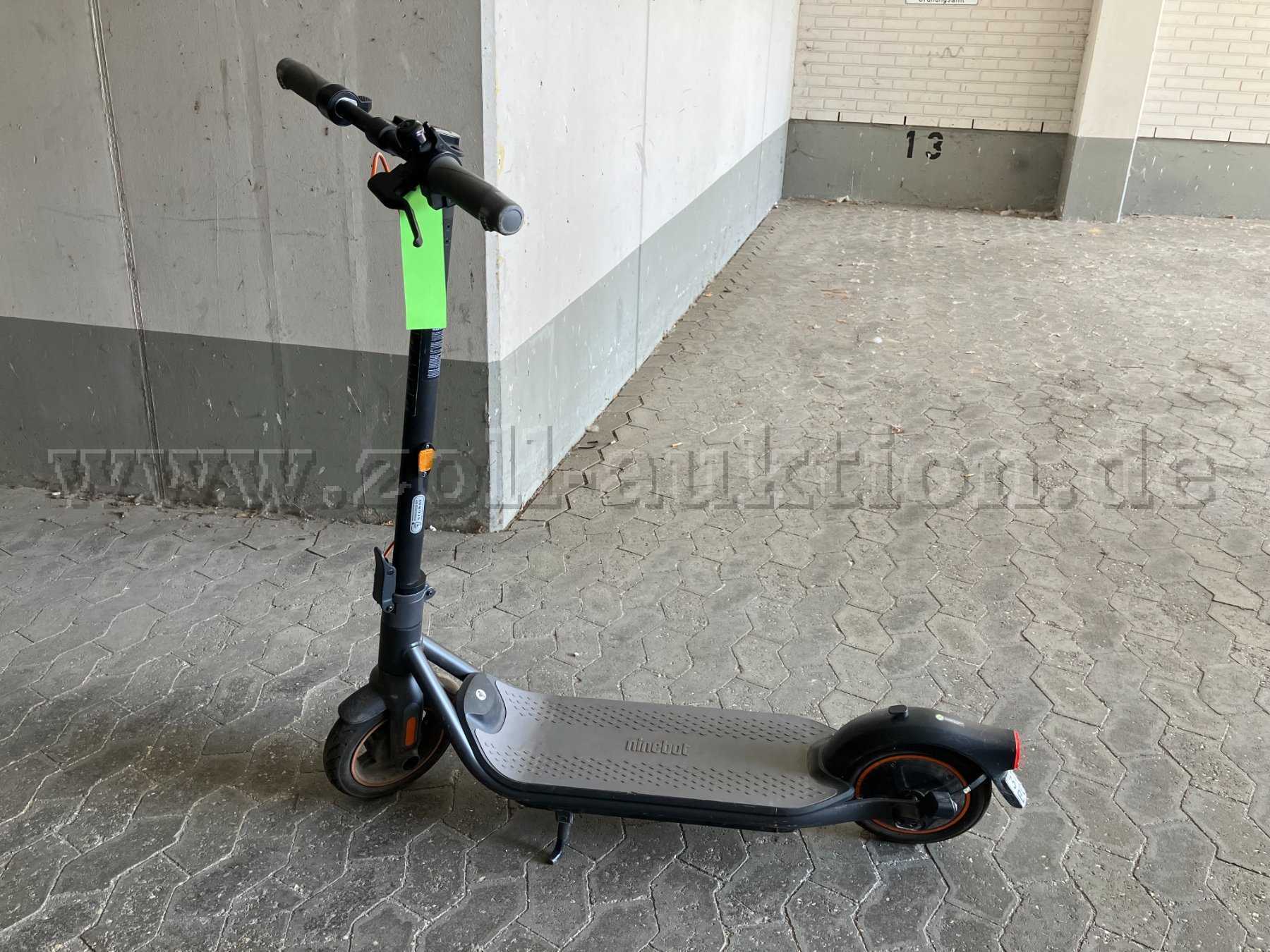 Scooter von der Seite