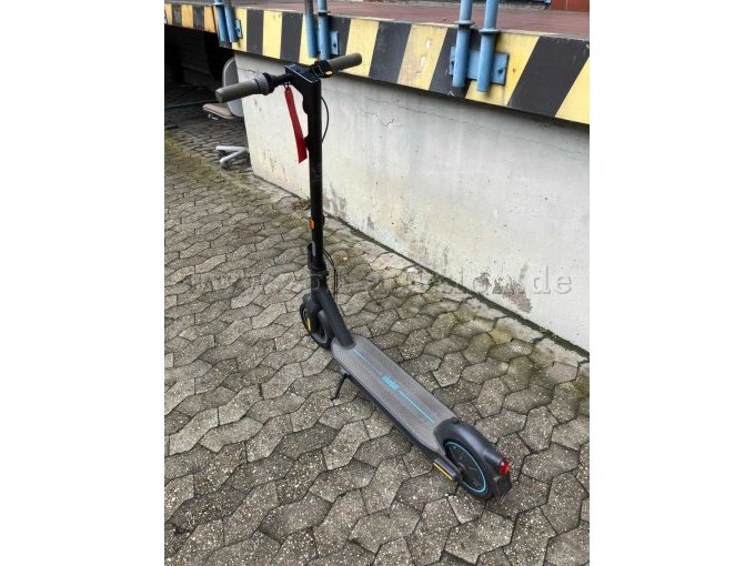 Scooter von hinten