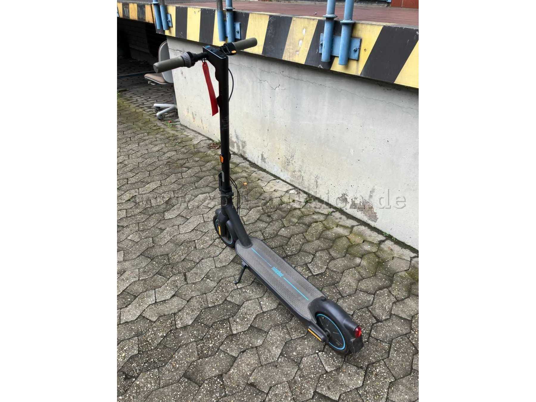 Scooter von hinten