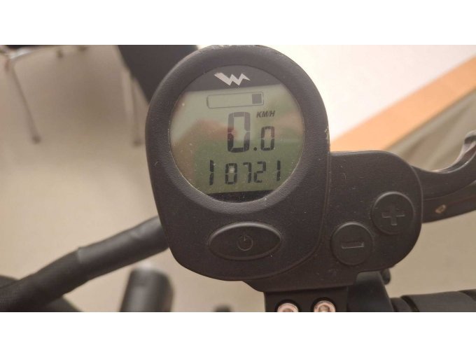 1 E-Scooter; The-Urban , Display