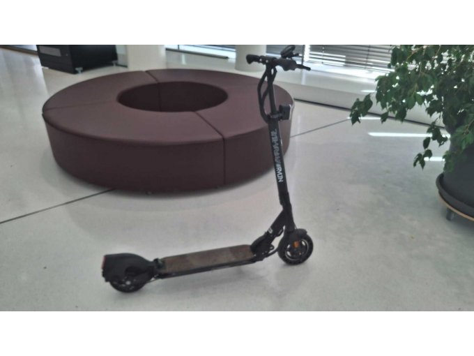 1 E-Scooter; The-Urban