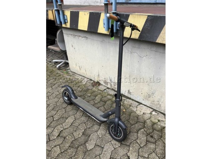 Scooter von vorne