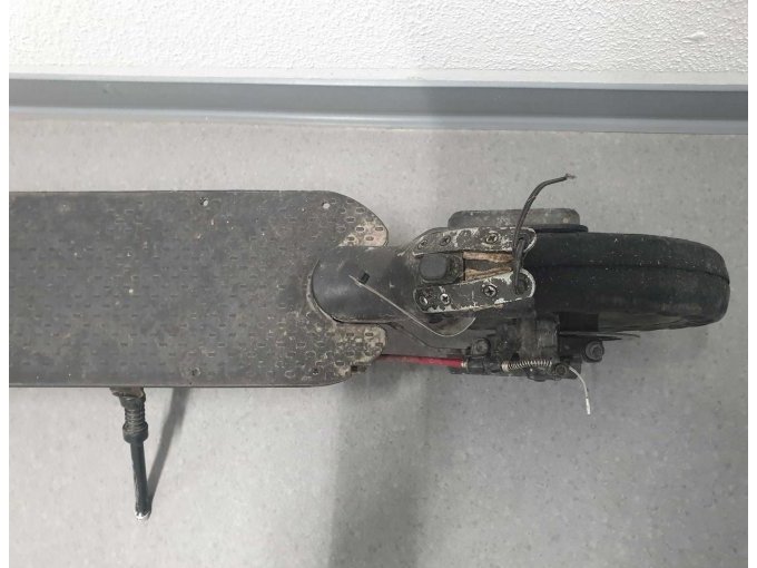 Beschädigung am Hinterrad von oben