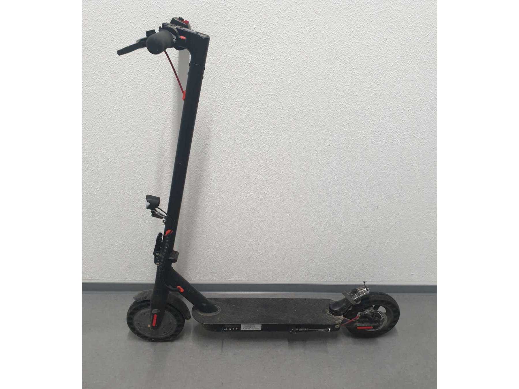 E-Roller Zamelux Green seitlich
