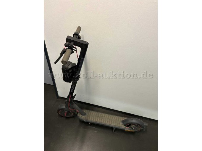 Seitenansicht E-Scooter