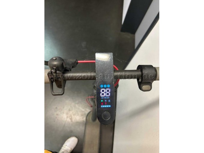 Display des E-Scooters (Start)