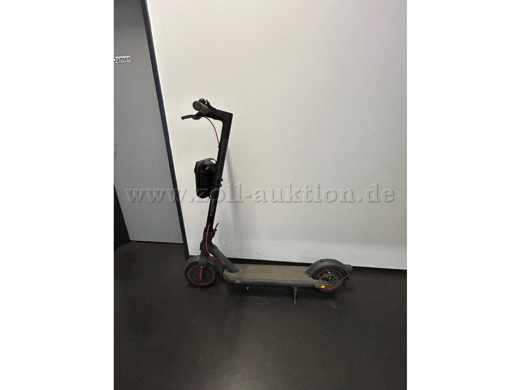 Seitenansicht E-Scooter