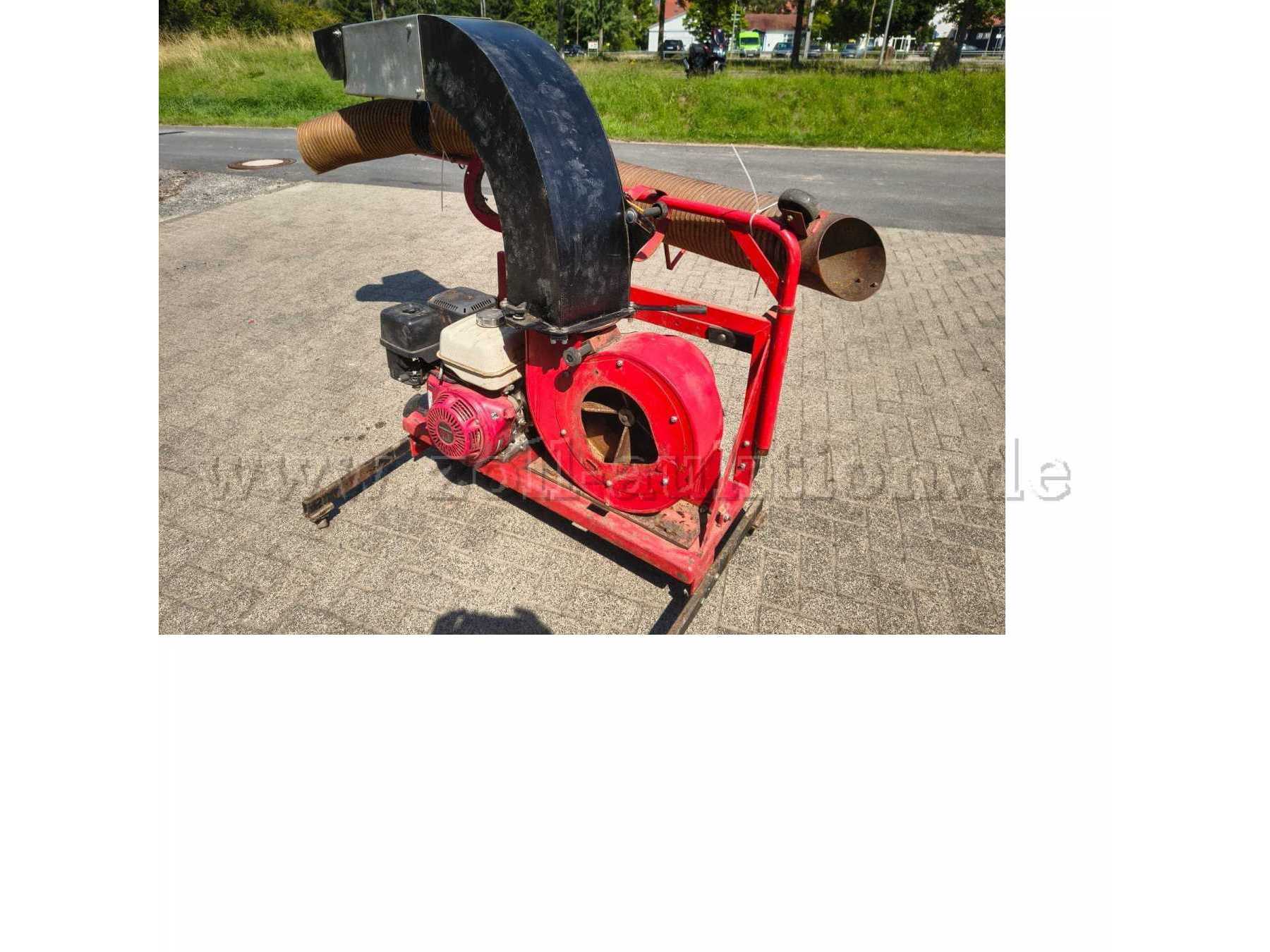 Heckansicht (Saugschlauch eingang)