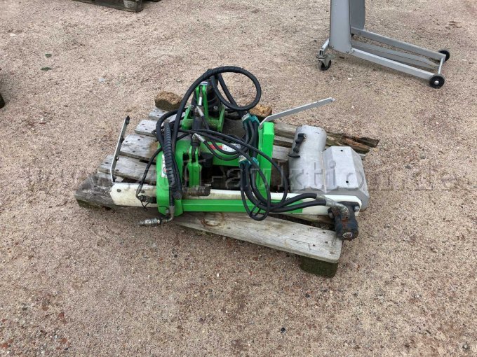 1 Egholm 2100 Geräteträger mit diversen Anbaugeräten – foto 17 – kavel bij Zoll-Auktion, Norderstedt