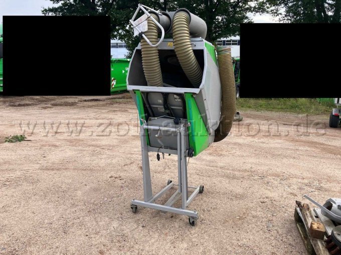 1 Egholm 2100 Geräteträger mit diversen Anbaugeräten – foto 11 – kavel bij Zoll-Auktion, Norderstedt