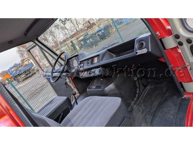 Blick in die Fahrerkabine