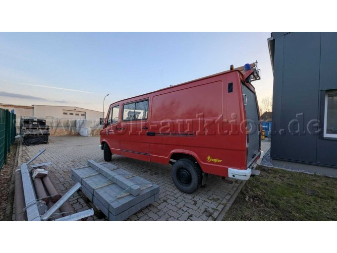 Ansicht von schräg hinten (Fahrerseite)