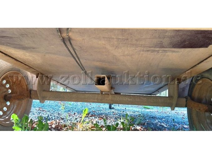 Ladeboden & Fahrgestell