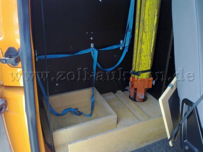 Trennwand zur Fahrerkabine