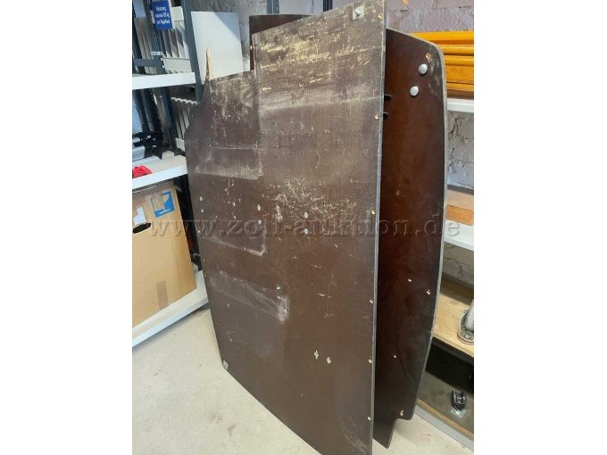 Trennwand zur Fahrerkabine