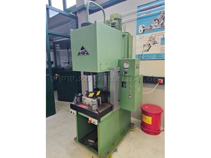 Einständerpresse, Seitenansicht, rechts