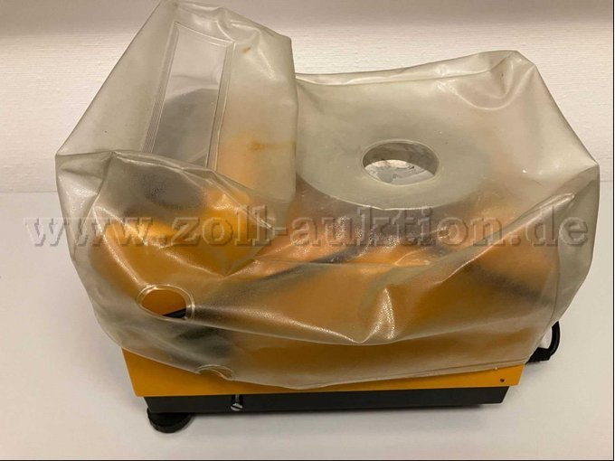 Gesamtansicht mit Abdeckhaube