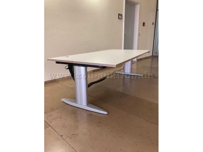 1 elektrisch in hoogte verstelbaar bureau 180x90 Fabrikant: BZ Plankenhorn – foto 6 – kavel bij Zoll-Auktion, Bonn