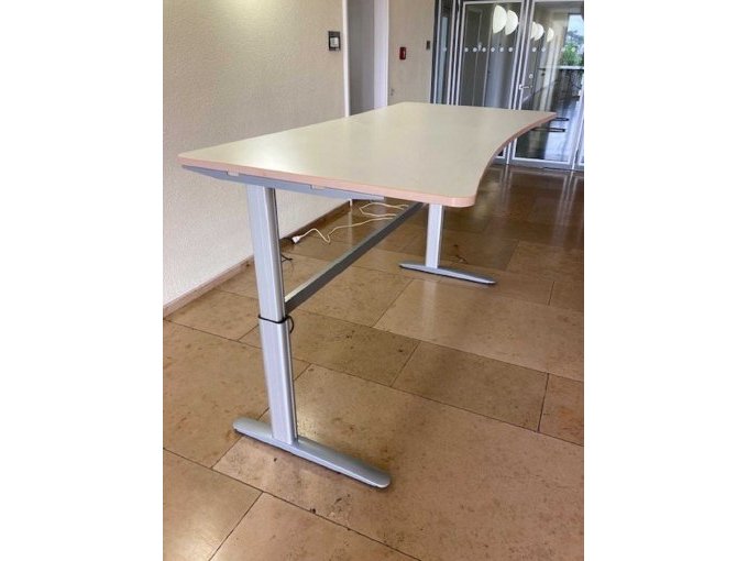 Schreibtisch höchste Position