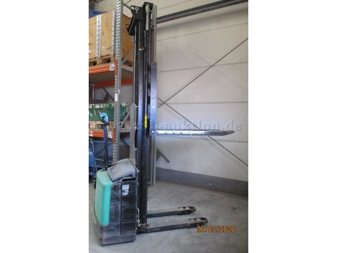 Elektro-Hubwagen seitlich, Zinken oben