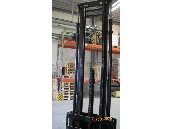 Elektro-Hubwagen, beschädigtes Schutzglas